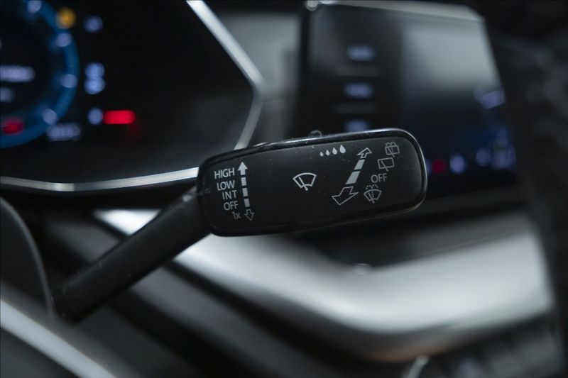 Škoda Octavia 2,0 TDI 1. MAJ ČR VÝHŘEV DPH - fotka 21 z 42