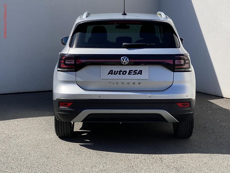 Volkswagen T-Cross (2019) 1.0 TSi, Highline, LED, navi - fotka 5 z 19