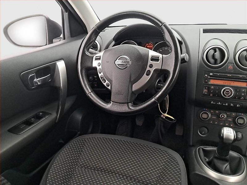 Nissan Qashqai (2009) 1.6, Tempomat - fotka 7 z 16