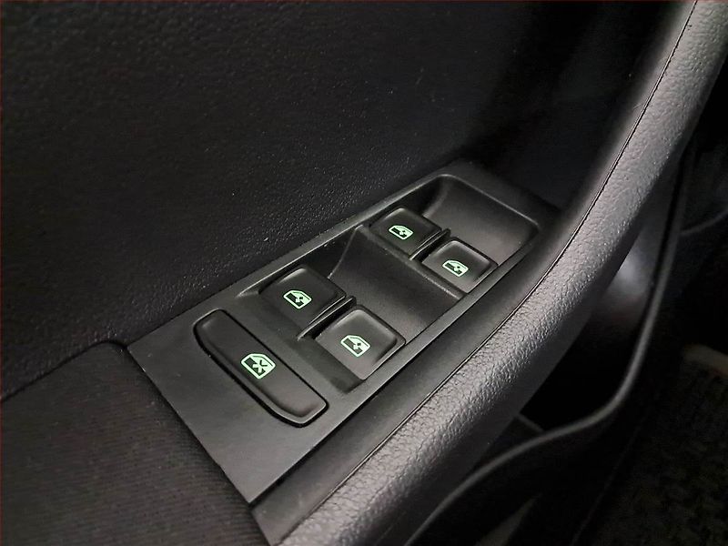 Škoda Fabia (2018) 1.0 TSI, ČR,1.maj - fotka 16 z 18