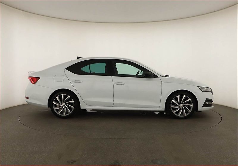 Škoda Octavia (2022) Style 1.5 TSI - fotka 6 z 16