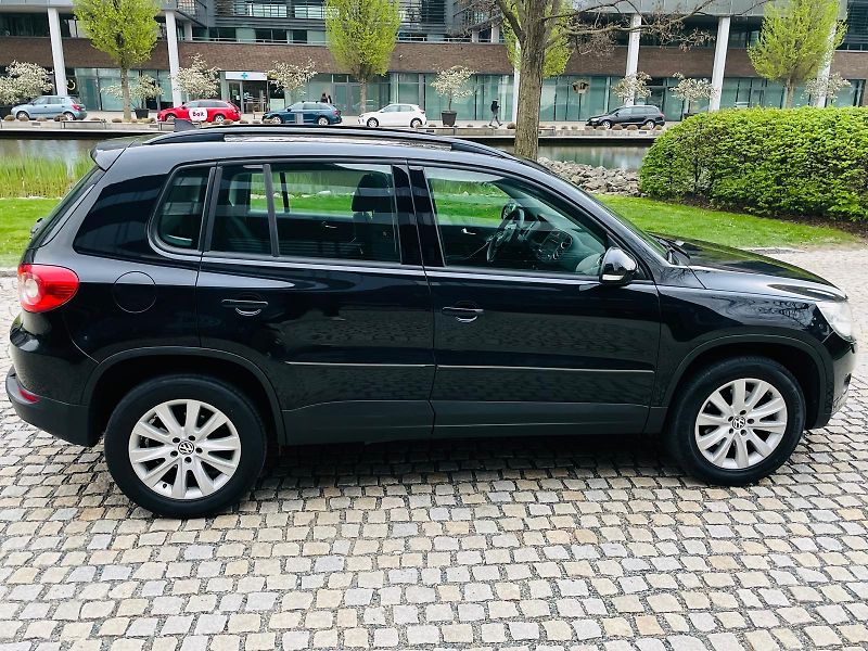 Volkswagen Tiguan 1.4TSi MANUÁL VÝHŘEV SERVISKA - fotka 11 z 45