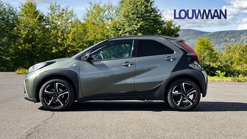 Toyota Aygo STYLE TECH VISION - fotka 3 z 19