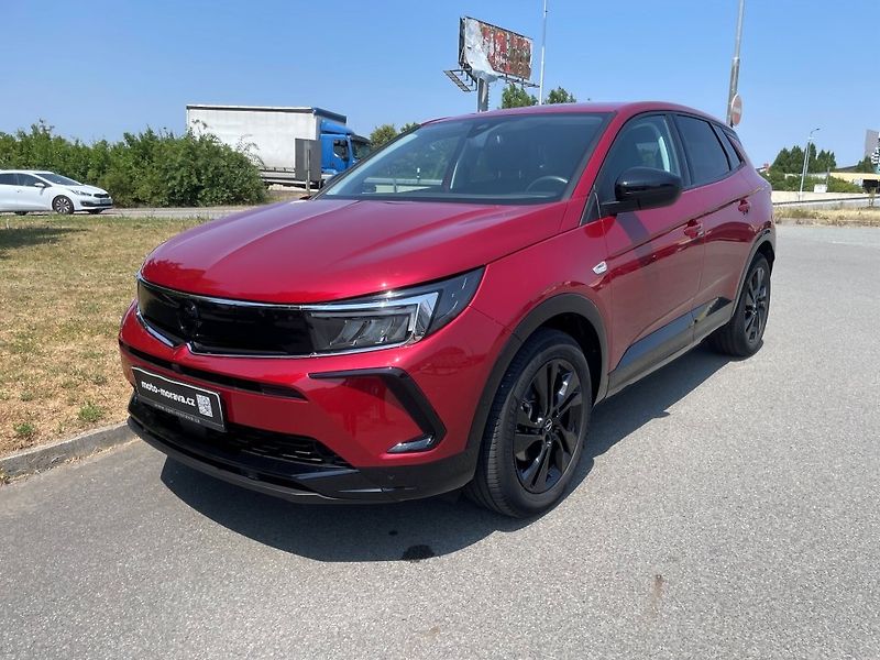 Opel Grandland GS 1,2 Turbo AT8, ČR - fotka 1 z 38