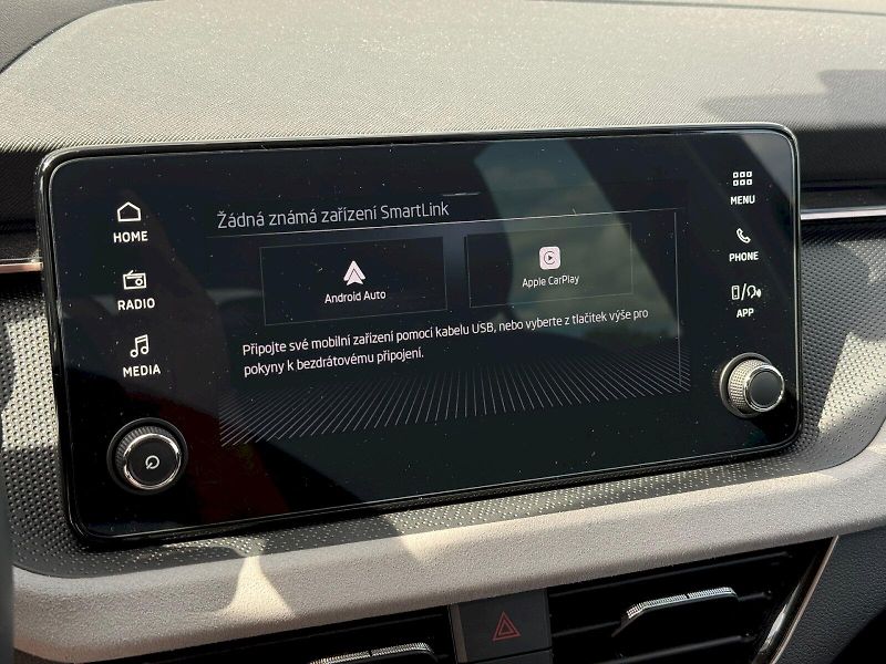 Škoda Kamiq (2025) 1.0 TSI 85 kW TopSelection - fotka 16 z 24
