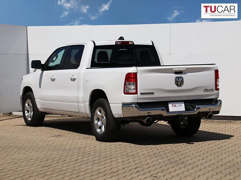 RAM 1500 (2021) BigHorn 5.7 V8 HEMI - fotka 5 z 31