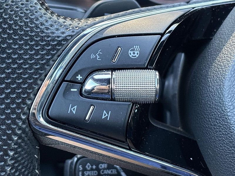 Škoda Superb (2023) Combi 2.0 TDI DSG Sportline - fotka 20 z 36