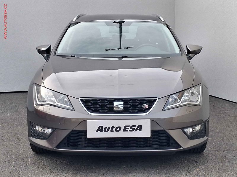 Seat Leon (2014) 1.4 TSi, FR, výhřev sed - fotka 2 z 16