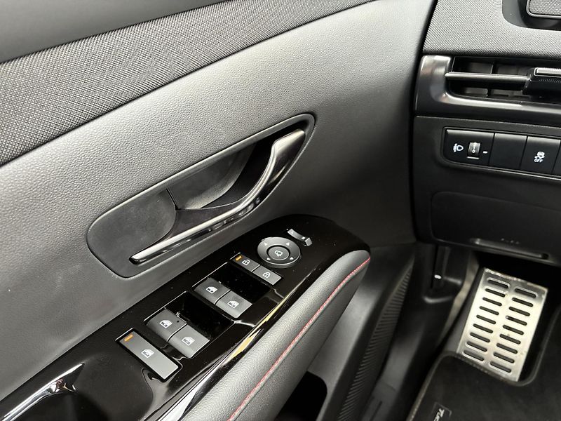 Hyundai Tucson 1.6 T-GDI 118kW 7DCT N-LINE - fotka 13 z 20