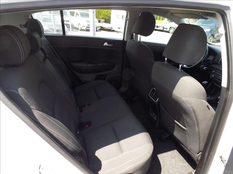 Kia Sportage 1,7 CRDi NAVI, KAMERA, 1.maj. - fotka 25 z 35