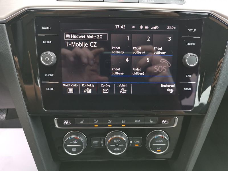 Volkswagen Passat HIGHLINE*110KW*LED*ALCANTARA* - fotka 55 z 85