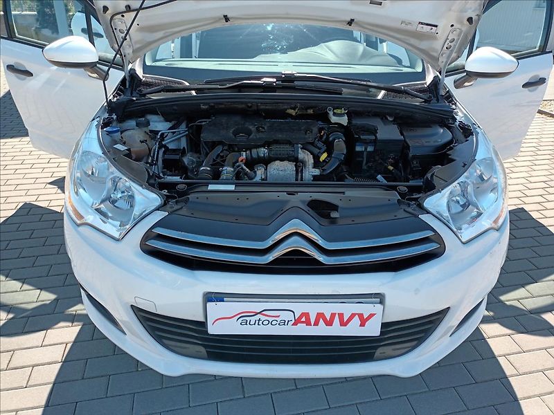 Citroën C4 1,6 HDI,68KW,ČR,KLIM,TEMPOMAT, - fotka 25 z 33