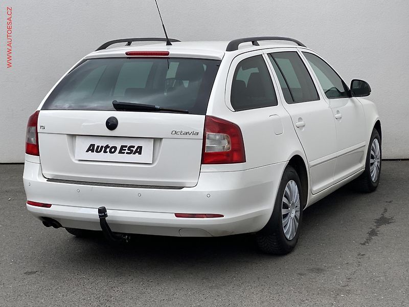 Škoda Octavia (2010) 1.4TSi, Ambiente - fotka 4 z 16