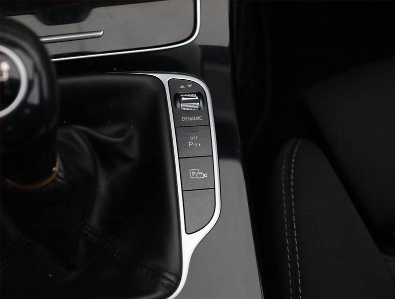 Mercedes-Benz Třídy C (2020) C 200 d, Navi, Tempomat - fotka 13 z 21