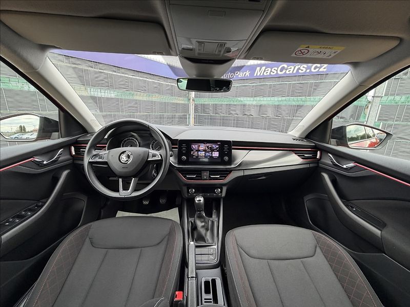 Škoda Scala 1.0 TSI Ambition - fotka 8 z 22