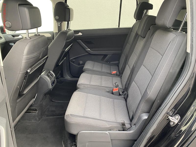 Volkswagen Touran (2017) 1.6 TDi, STK11/27 - fotka 10 z 19