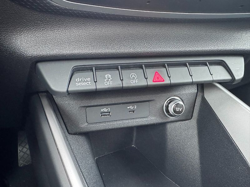 Audi A1 (2019) 2,0 TFSI 147 KW S-LINE DPH - fotka 36 z 50