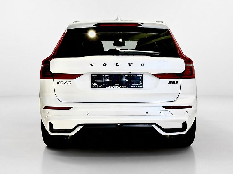 Volvo XC60 (2026) B5 PLUS BLACK + 4SERVIS/ZÁRUKA - fotka 7 z 18