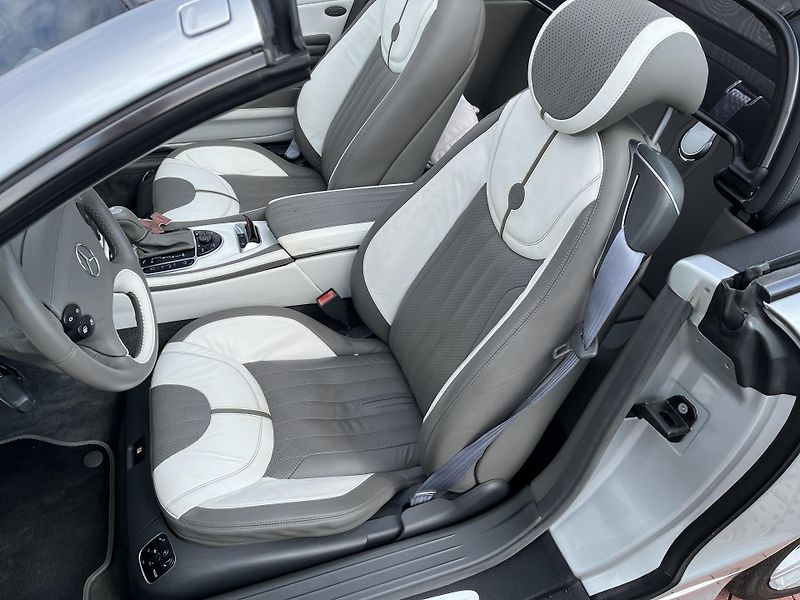 Mercedes-Benz SL 500 SL - fotka 14 z 35