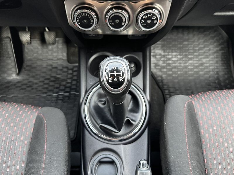 Mitsubishi ASX (2017) 1.6i Mivec  Xenony Navi Kamera - fotka 10 z 50