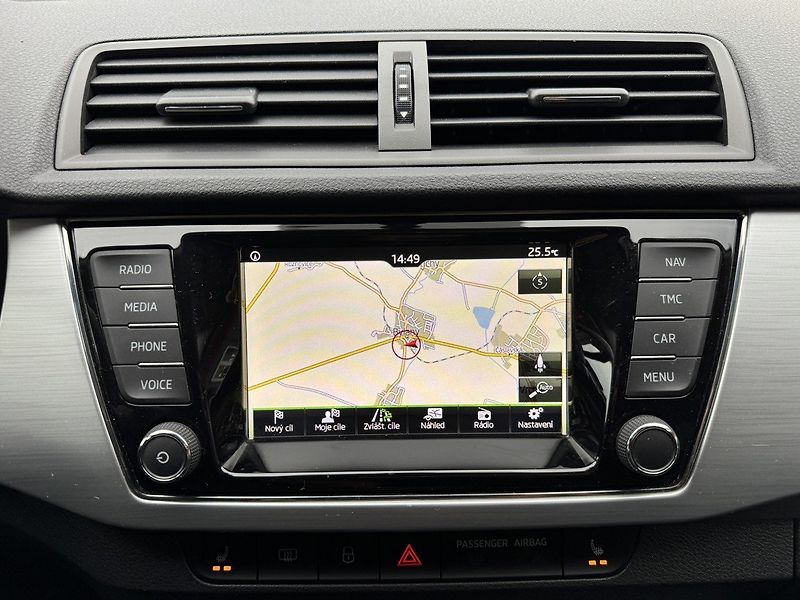 Škoda Fabia (2017) 1.2TSi Style Navi Digi Klima - fotka 11 z 49