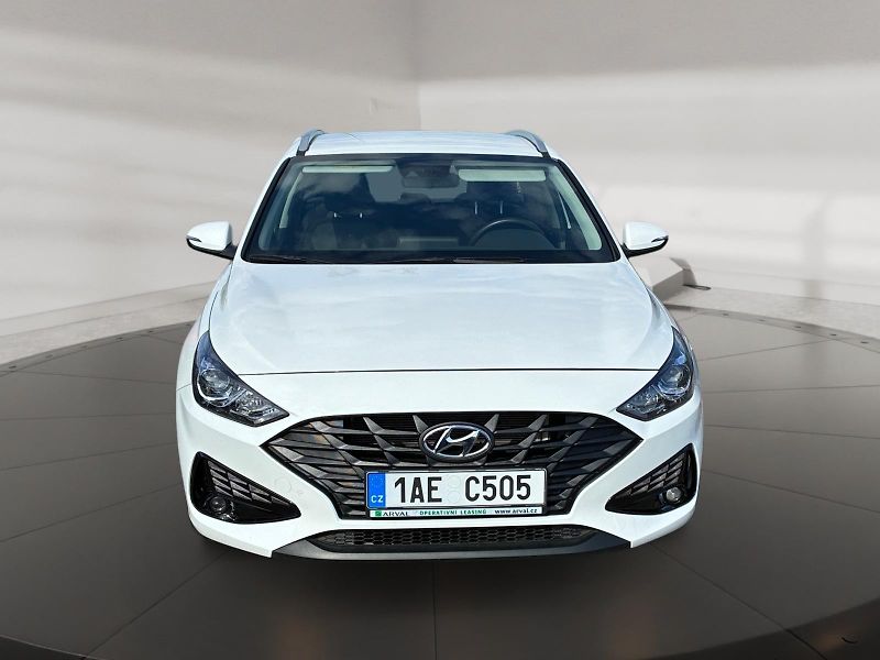 Hyundai i30 (2024) COMFORT 1.0TGDI 88kW CZ DPH - fotka 2 z 11