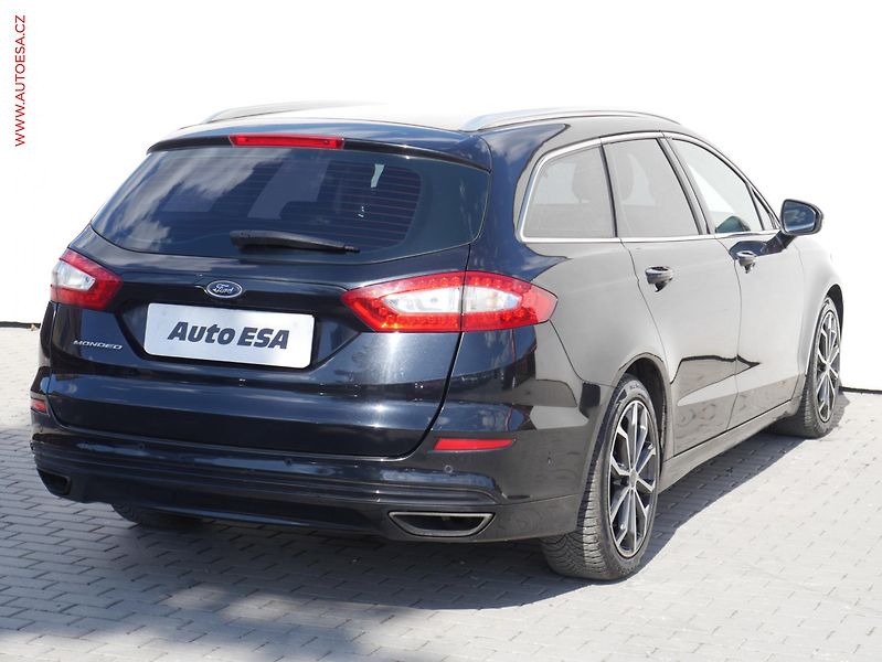 Ford Mondeo (2015) 2.0 TDCi, Titanium, AT, navi - fotka 4 z 17