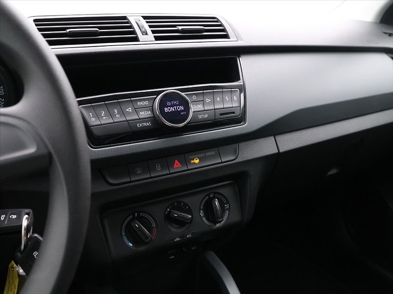 Škoda Fabia 1,0 MPI 44kW 14'390KM CZ - fotka 15 z 25