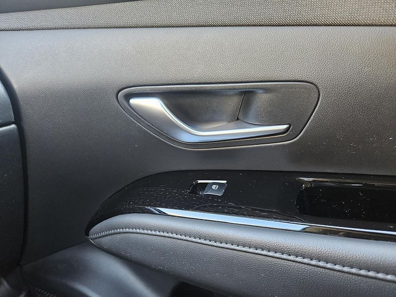 Hyundai Tucson (2021) 1,6 T-GDI 110 kW, manuál, ČR - fotka 22 z 37