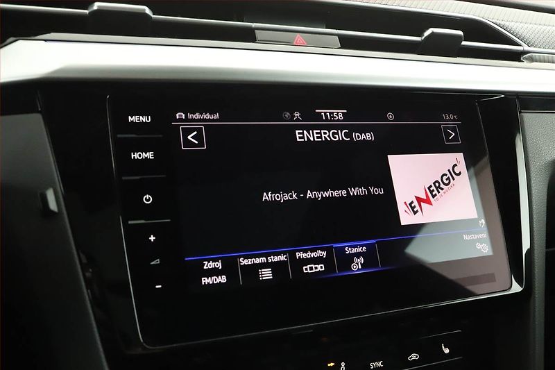 Volkswagen Arteon (2024) 2.0 TSI 4Motion - fotka 16 z 19