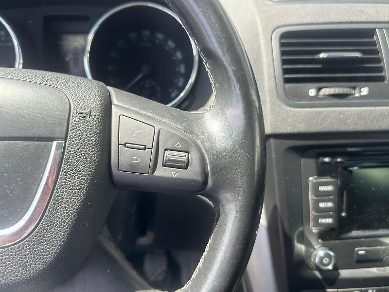 Škoda Yeti (2012) 2.0TDi, 125KW, 4x4, SERVIS - fotka 20 z 24