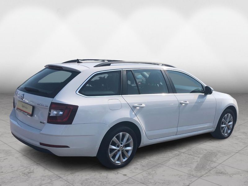 Škoda Octavia Combi 1.5 TSI G-Tec DSG - fotka 2 z 29