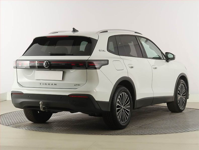 Volkswagen Tiguan (2025) Life 1.5 eTSI, digi klima - fotka 5 z 31