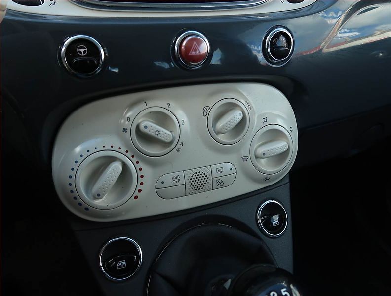 Fiat 500 (2016) 1.2, Pan. střecha - fotka 15 z 15
