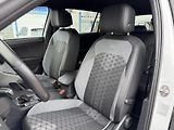 Volkswagen Tiguan Allspace R-Line 2,0 TDi/110kW 4x4 DSG  - náhled 13