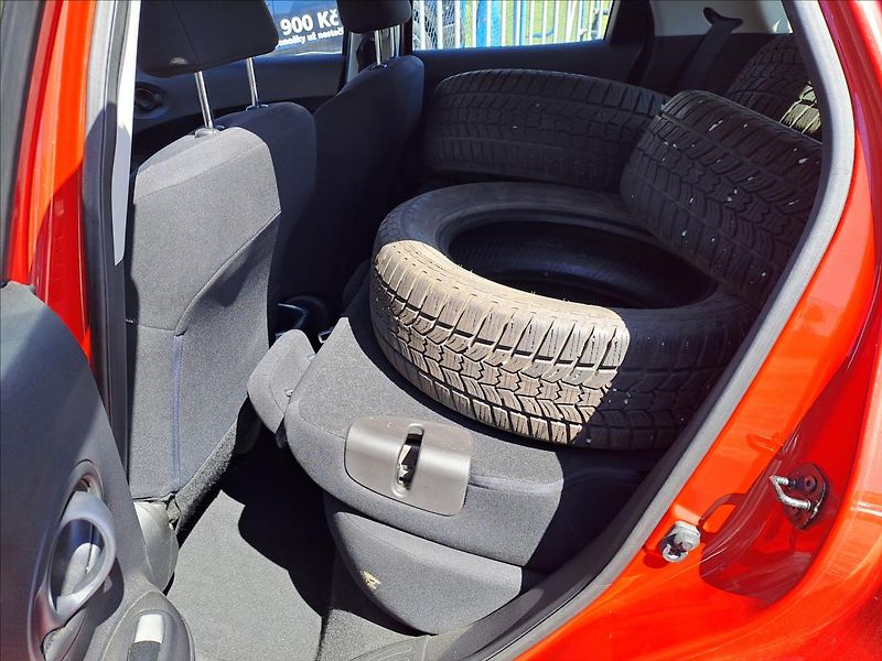 Nissan Juke 1,6 i KOUPENO CZ - fotka 6 z 14