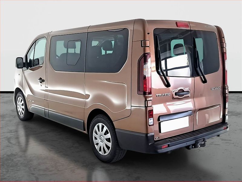 Renault Trafic (2016) 1.6 dCi, Bus, 8Míst, ČR - fotka 4 z 18