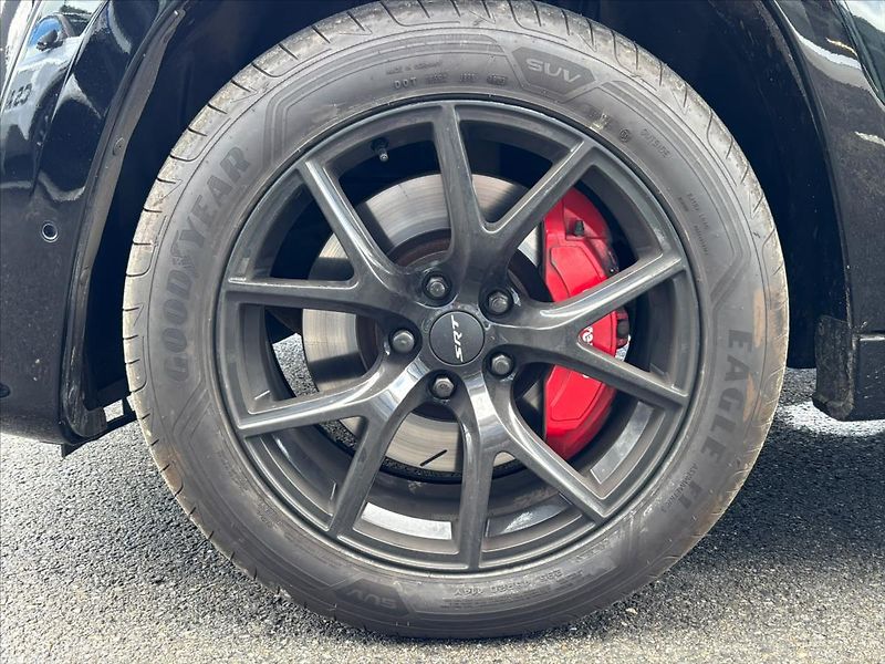 Jeep Grand Cherokee 6,4 SRT  6,4 V8 Hemi - fotka 13 z 30