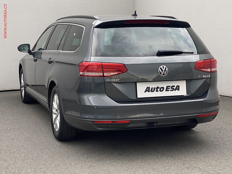Volkswagen Passat (2015) 1.6 TDi, Comfortline, TZ - fotka 6 z 17