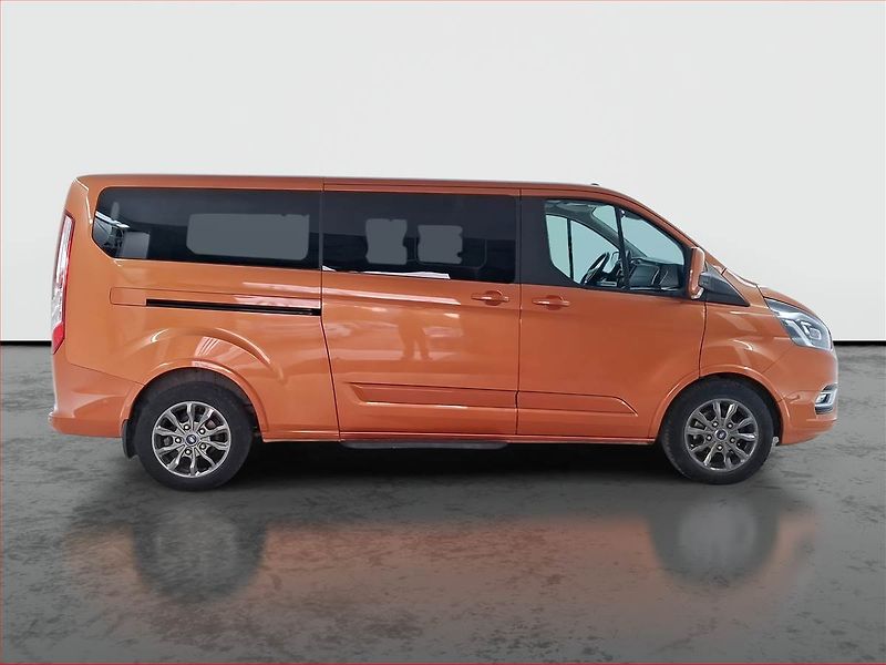 Ford Tourneo Custom (2019) Titanium 2.0 EcoBlue, ČR, DPH - fotka 6 z 23