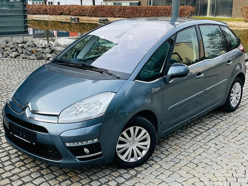 Citroën C4 Picasso 1.6i 88KW MANUÁL LED SENZORY - fotka 2 z 44