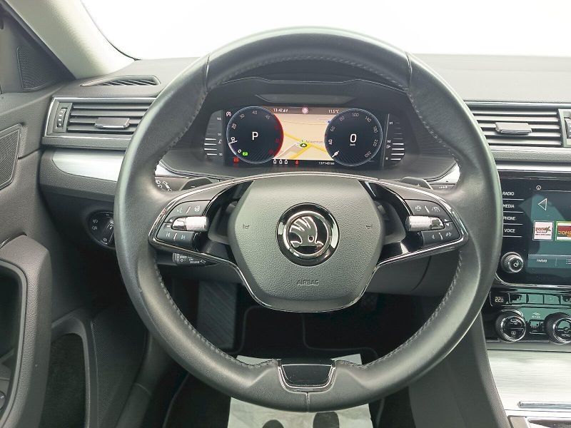 Škoda Superb (2022) 2.0TDI 110kW DSG COMFORT PLUS - fotka 9 z 35