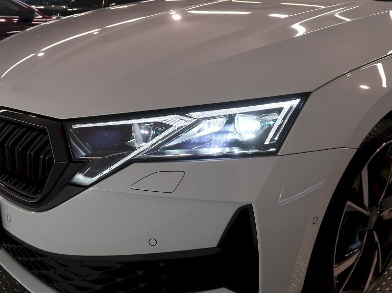 Škoda Octavia (2025) SPORTLINE 2.0TSI 150KW 4x4 DSG - fotka 10 z 44