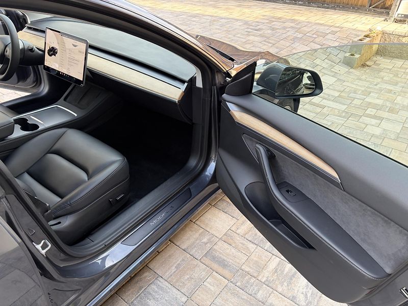 Tesla Model 3 (2022) SR+60,LFP-6L, SOH 96% - fotka 13 z 14