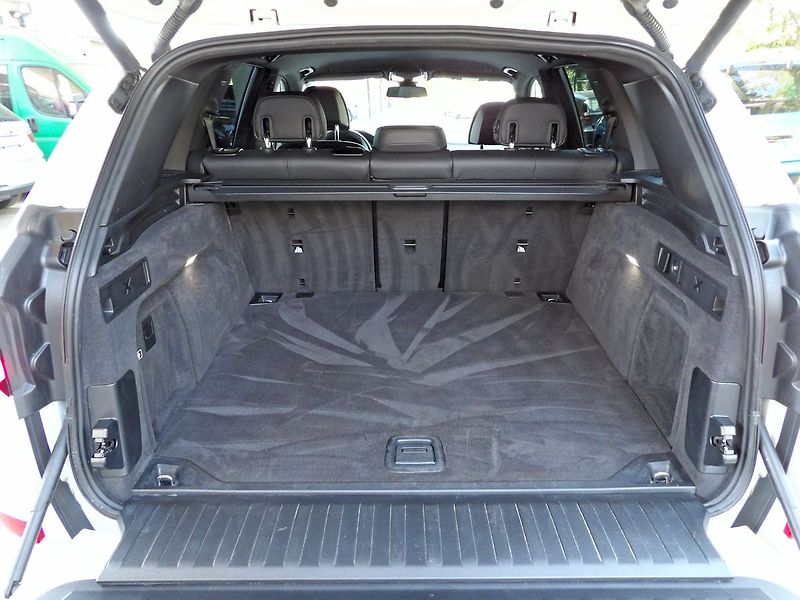BMW X5 3.0d xDrive Mpaket 360° TZ ČR - fotka 25 z 35