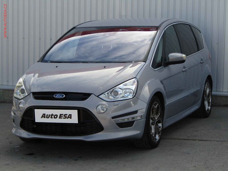 Ford S-MAX (2011) 2.0 EB, ČR, Titanium, AT - fotka 3 z 20