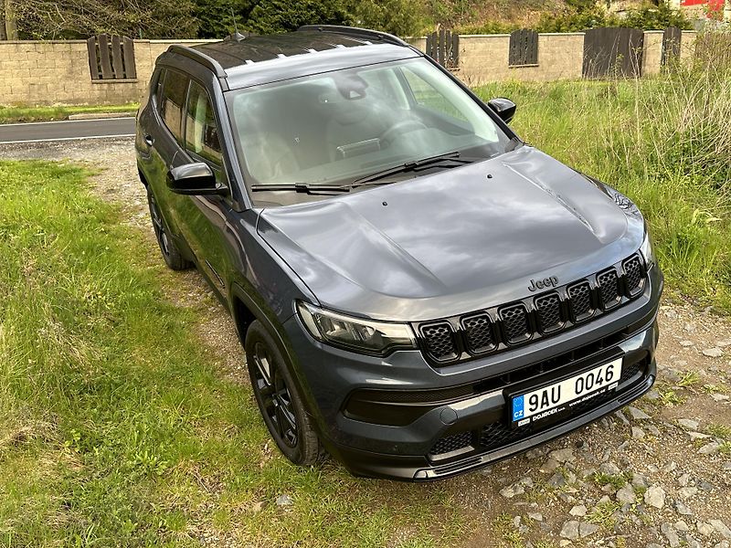 Jeep Compass (2023) 1.3 130k Night Eagle, CZ - fotka 8 z 8