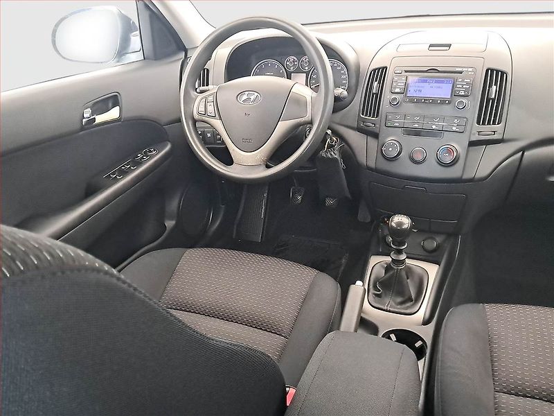 Hyundai i30 (2009) Comfort 1.4 CVVT, LPG, po STK - fotka 7 z 16