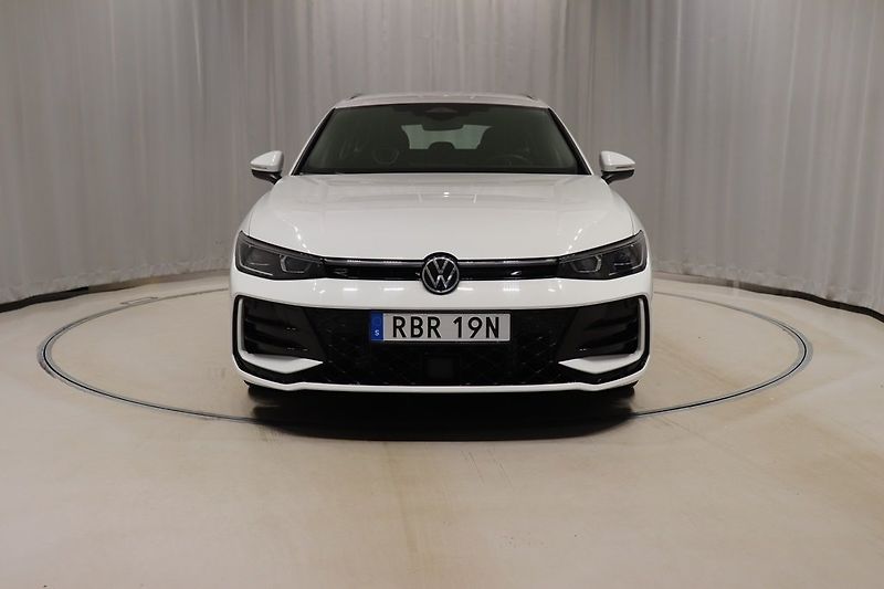 Volkswagen Passat 1.5 eTSI IQ NezTop Kamera Taž - fotka 2 z 12