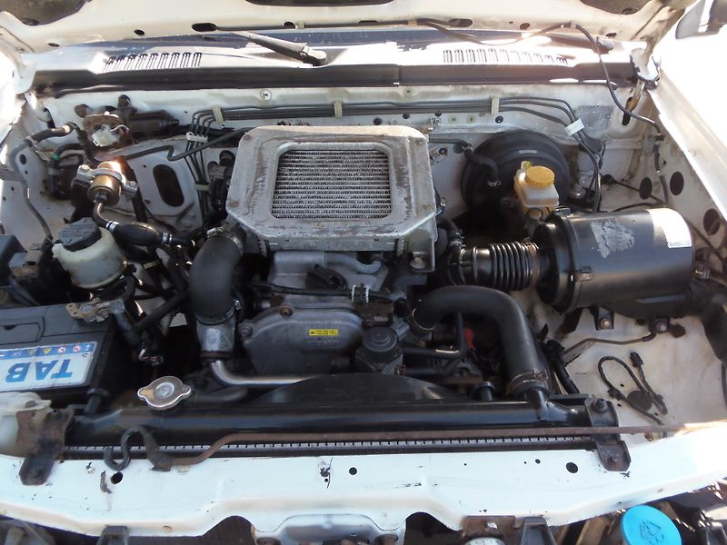 Nissan Navara (2004) 2.5 TD 4x4 redukce tažné 3T CZ - fotka 23 z 23